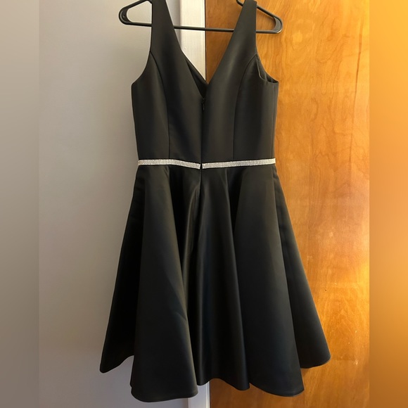 NWT black cocktail dress - Picture 6 of 8